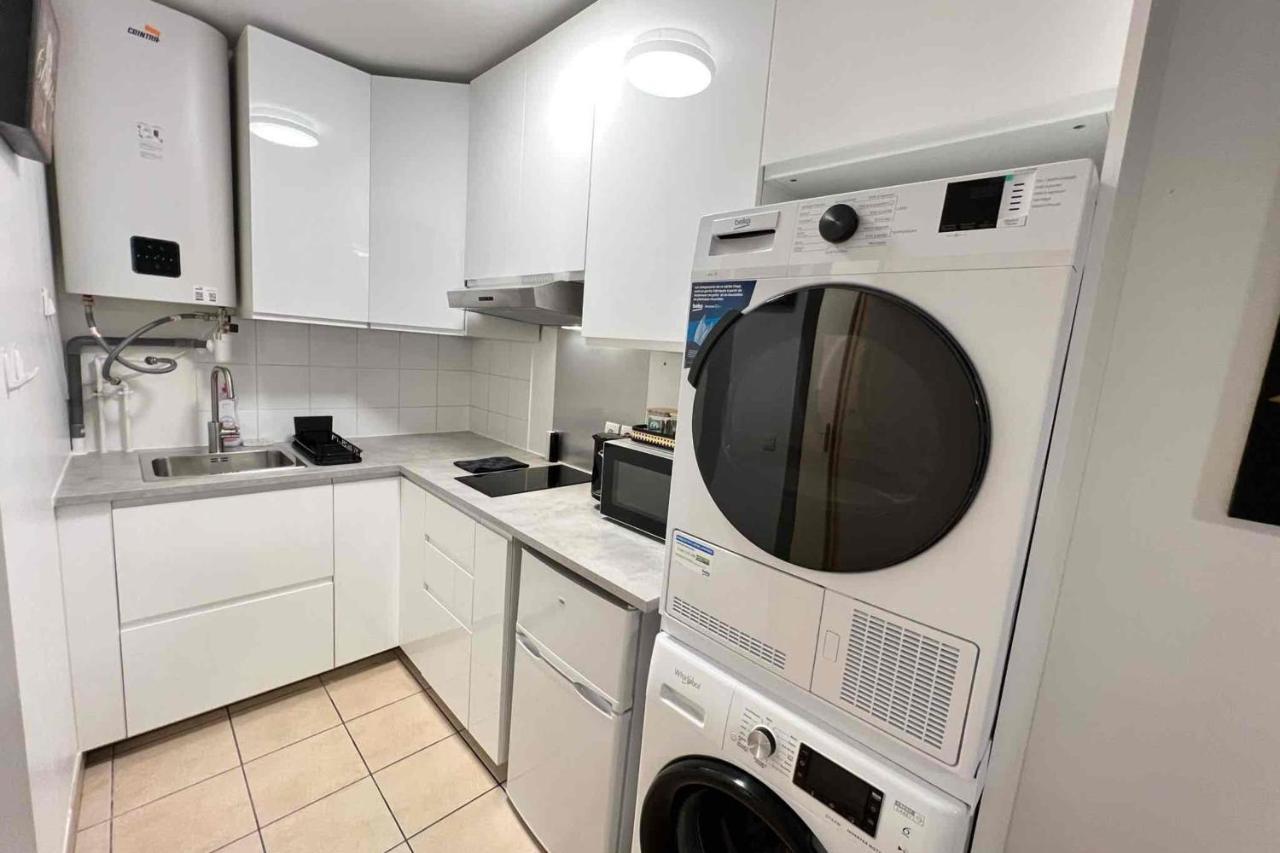 Very Quiet Apartment With Balcony Saint-Denis  Bagian luar foto