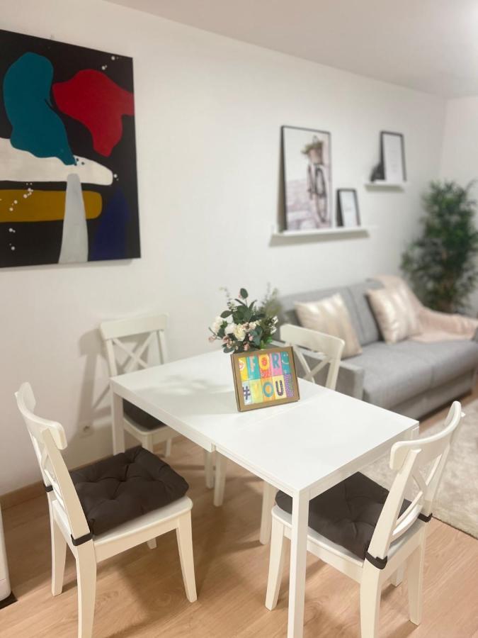 Very Quiet Apartment With Balcony Saint-Denis  Bagian luar foto